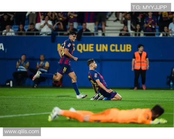 足球球星帅照集锦,展现男生帅气与力量的完美结合